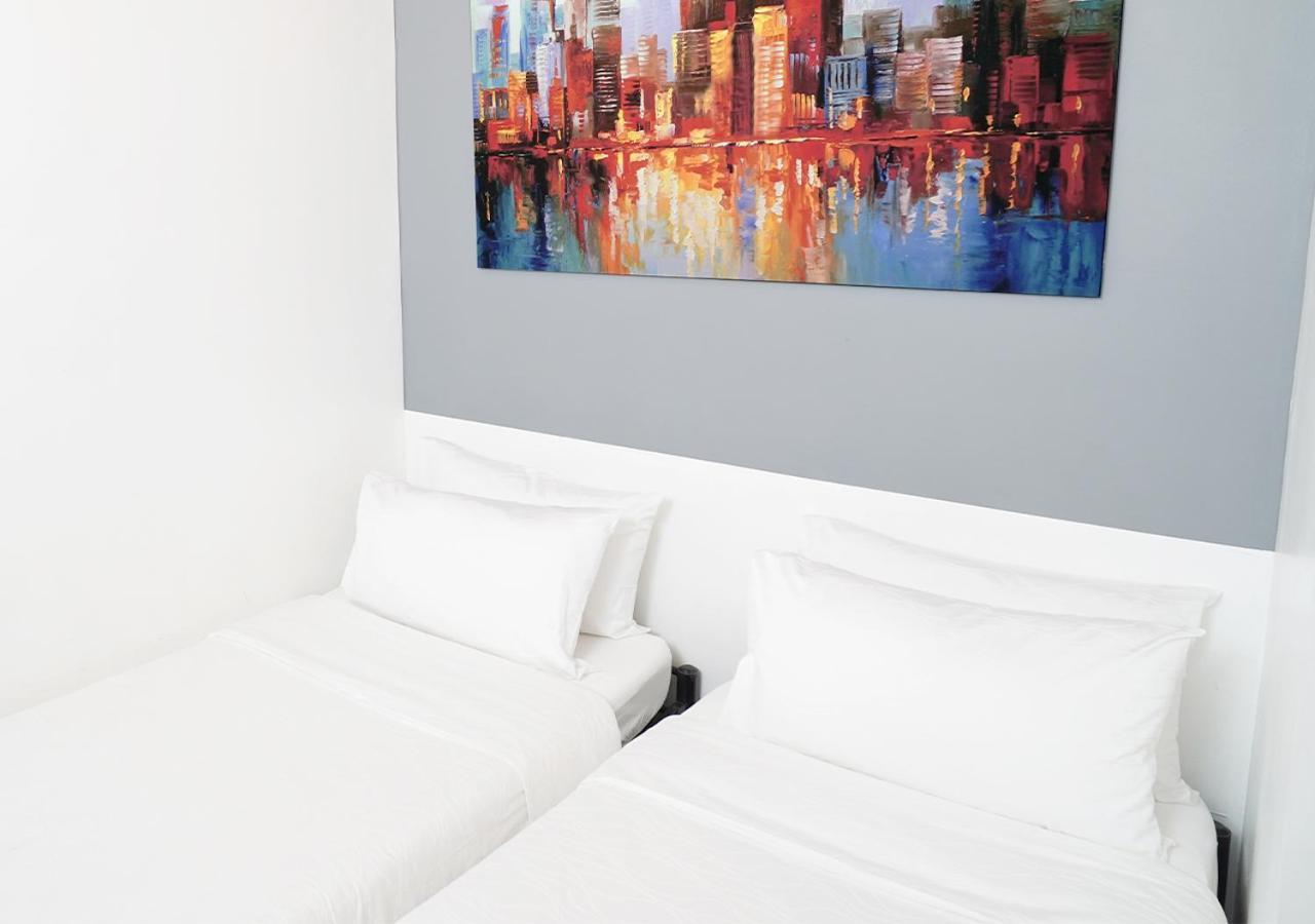 Mystay Hotel Bgc East Makati City Exteriör bild